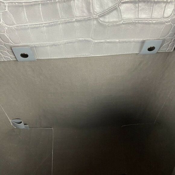 Vince Signature V Croc Embossed Leather Tote Gray - Picture 10 of 12